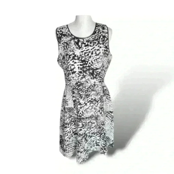 Calvin Klein Black and White Dress size 12​​ - Picture 1 of 6